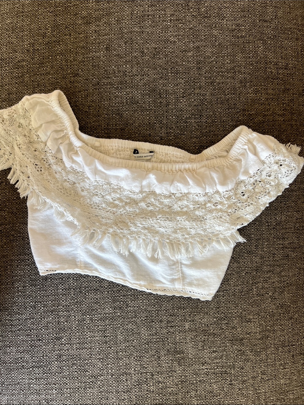 American Eagle Outfitters White Off-Shoulder Crochet Fringe Crop Top small boho